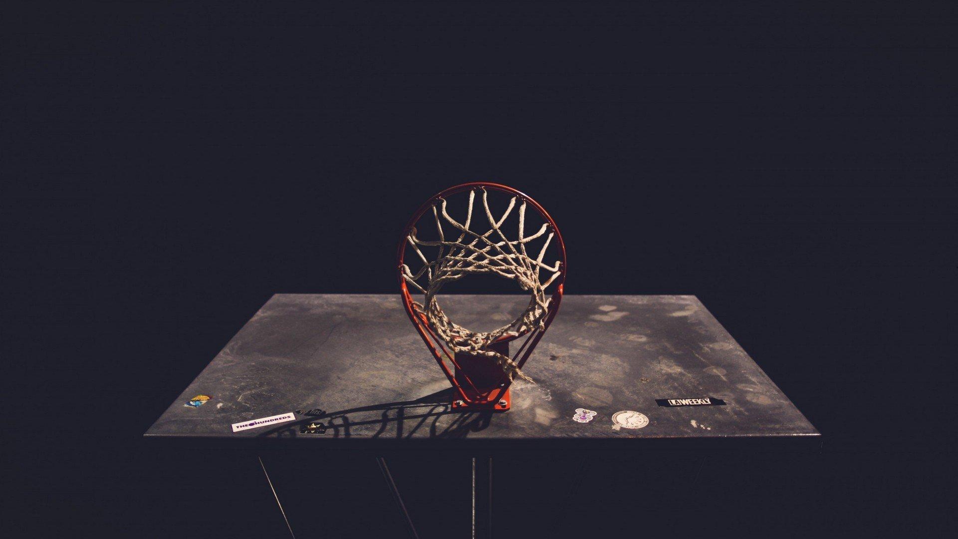 布莱顿坚定立场，巴莱巴今夏留队，曼联引援计划受挫